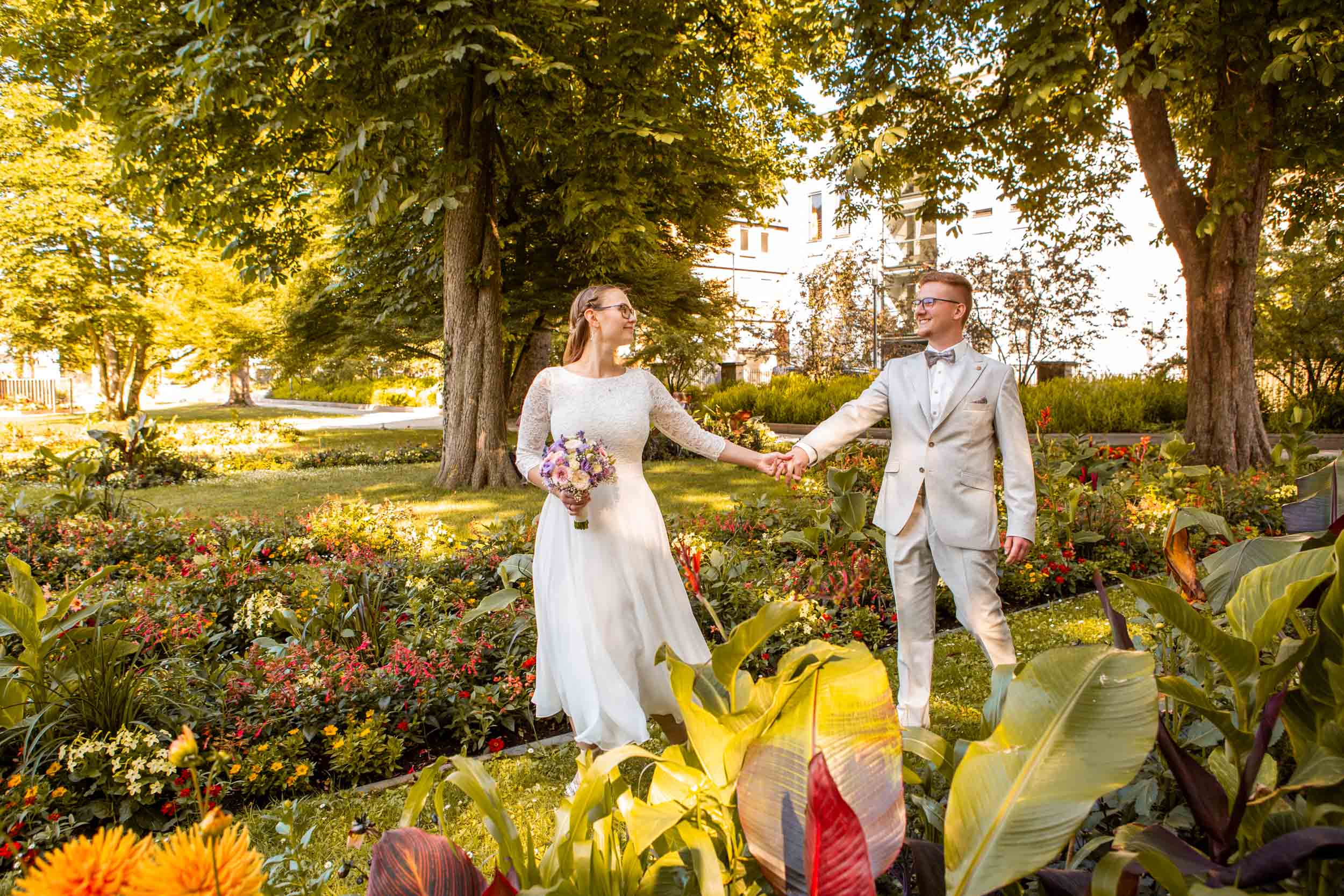 Brautpaarbilder von Elena und Fabian im Rokokoschlösschen in Schwäbisch Gmünd